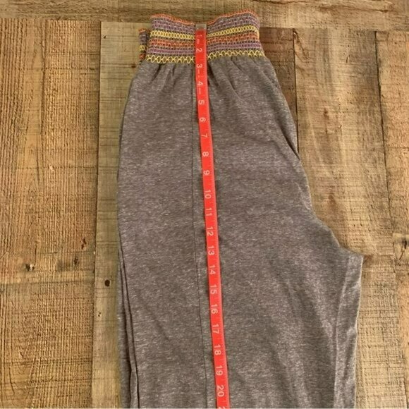 Soluna swim womens gray jogger pants with smocked waistband -M - Picture 3 of 10